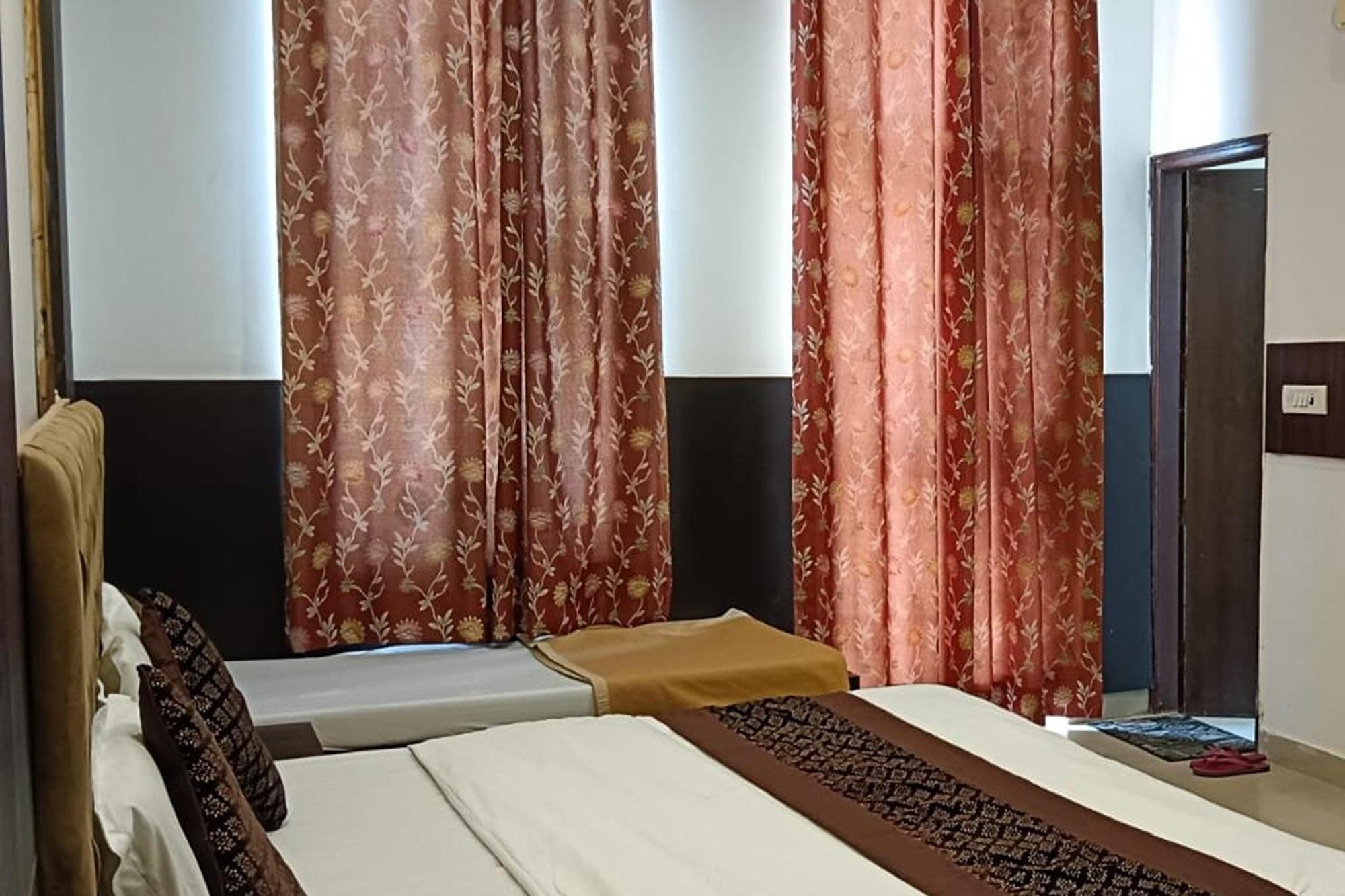 Hotel Shree Kanta グルガウン エクステリア 写真